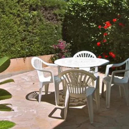 Apartamento Au Calme, Proche Commerces Et Plages