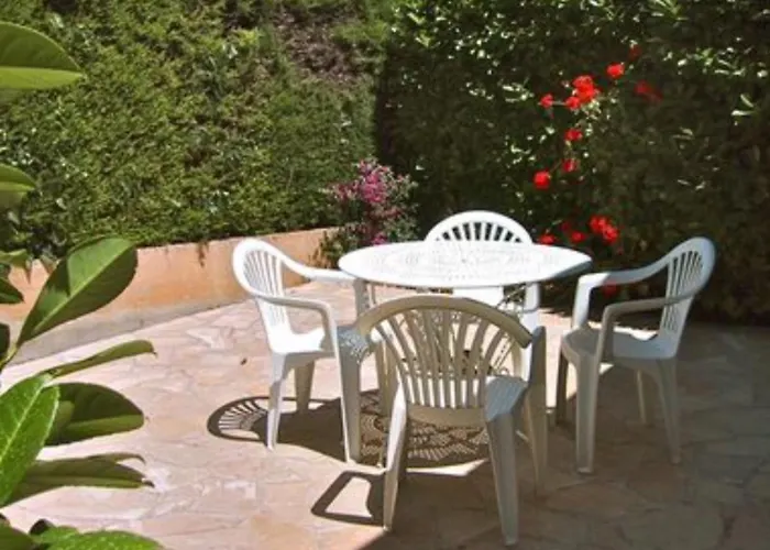 شقة Au Calme, Proche Commerces Et Plages